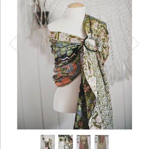 NWT Kantha Bae Ring Sling Baby Toddler Carrier